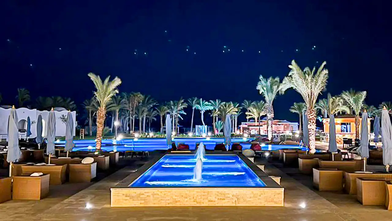 الفندق سفير دهب - دهب